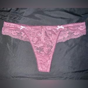 BODY BY VICTORIA
Lace Wrap Thong Panty